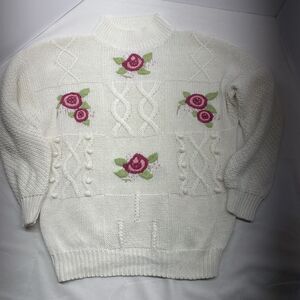 VTG Basket of Yarn Floral Embroidered Sweater M Cream Ramie Cotton